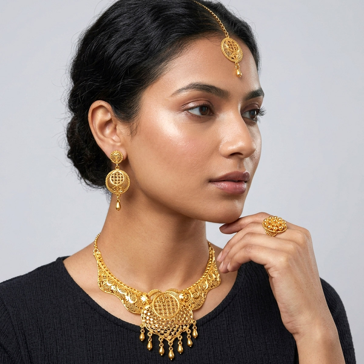 Golden Necklace Set