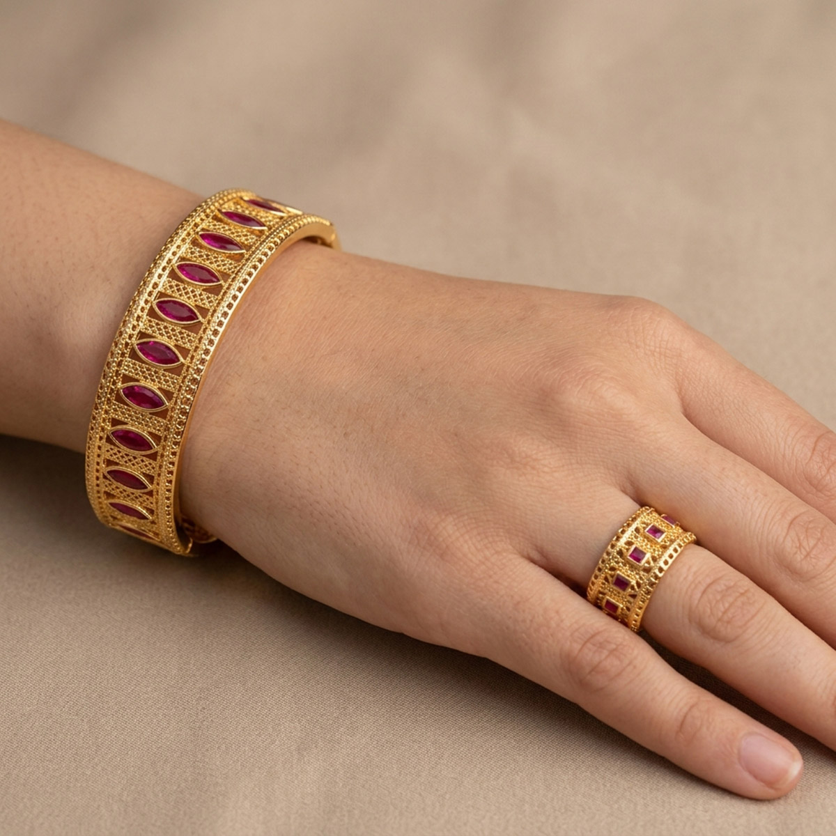 Bangle with Ring