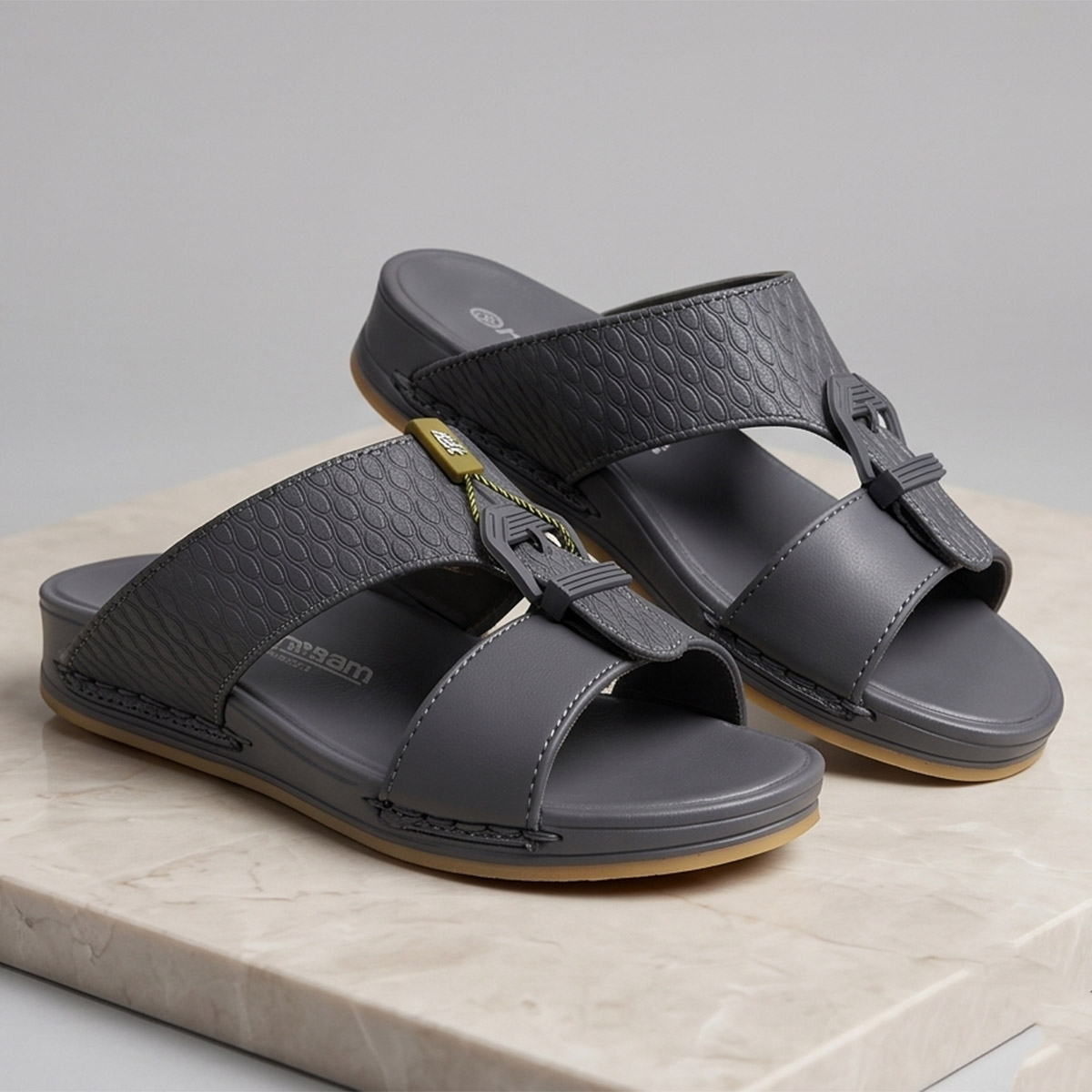 Men Arabic Slip-On Slippers