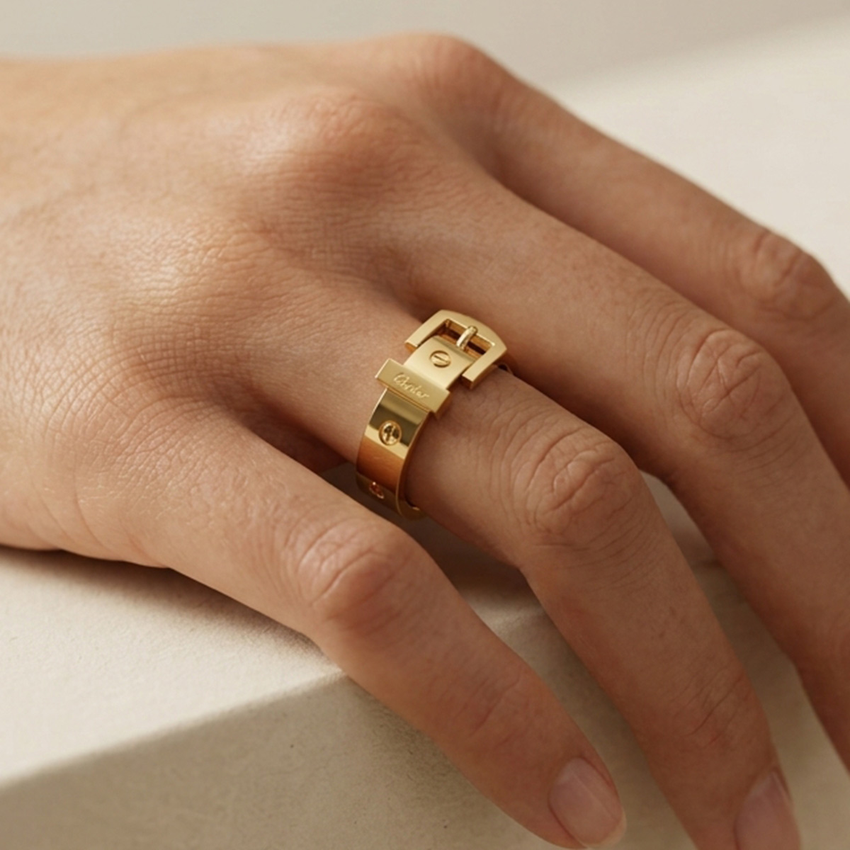 Ladies Finger Ring