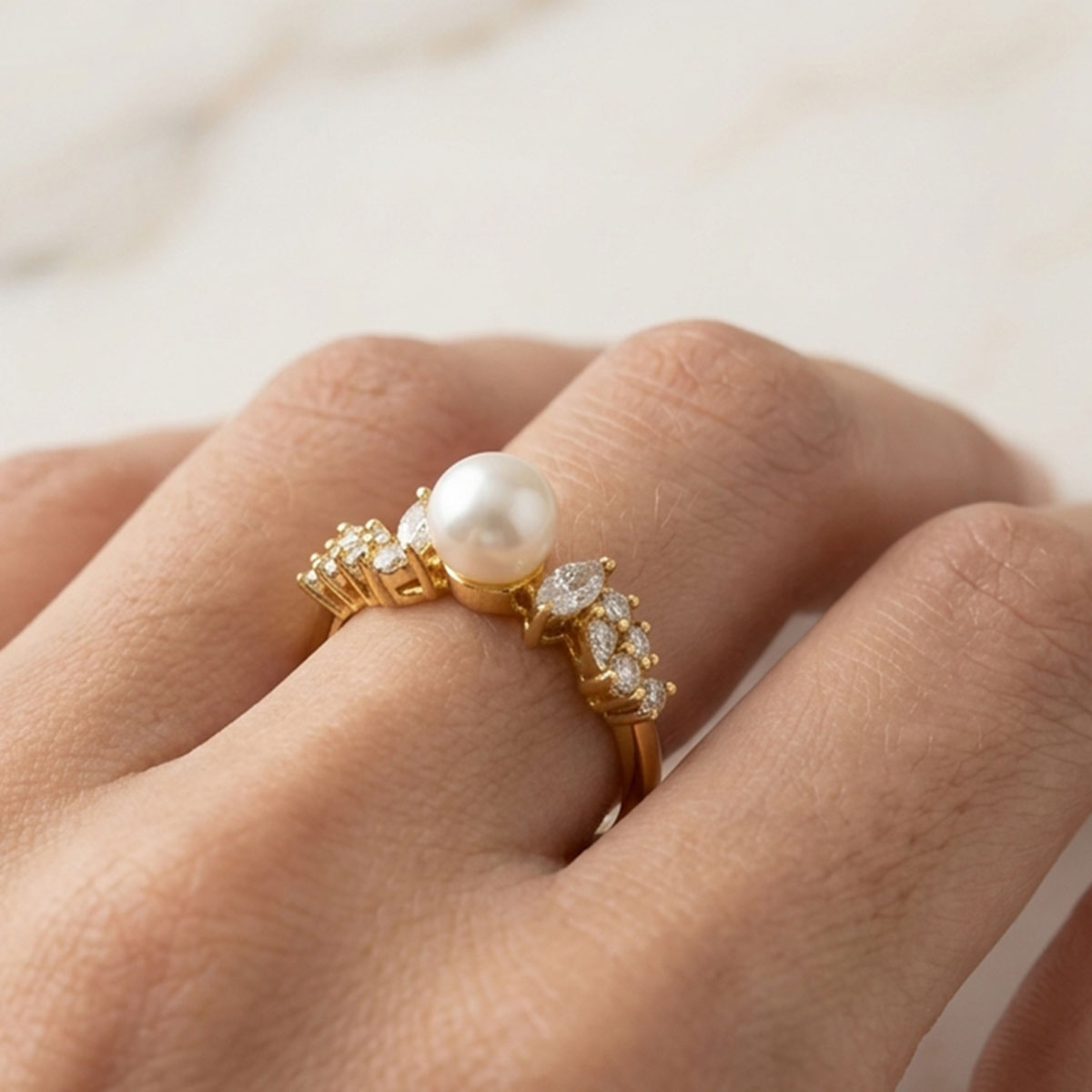 Ladies Finger Ring