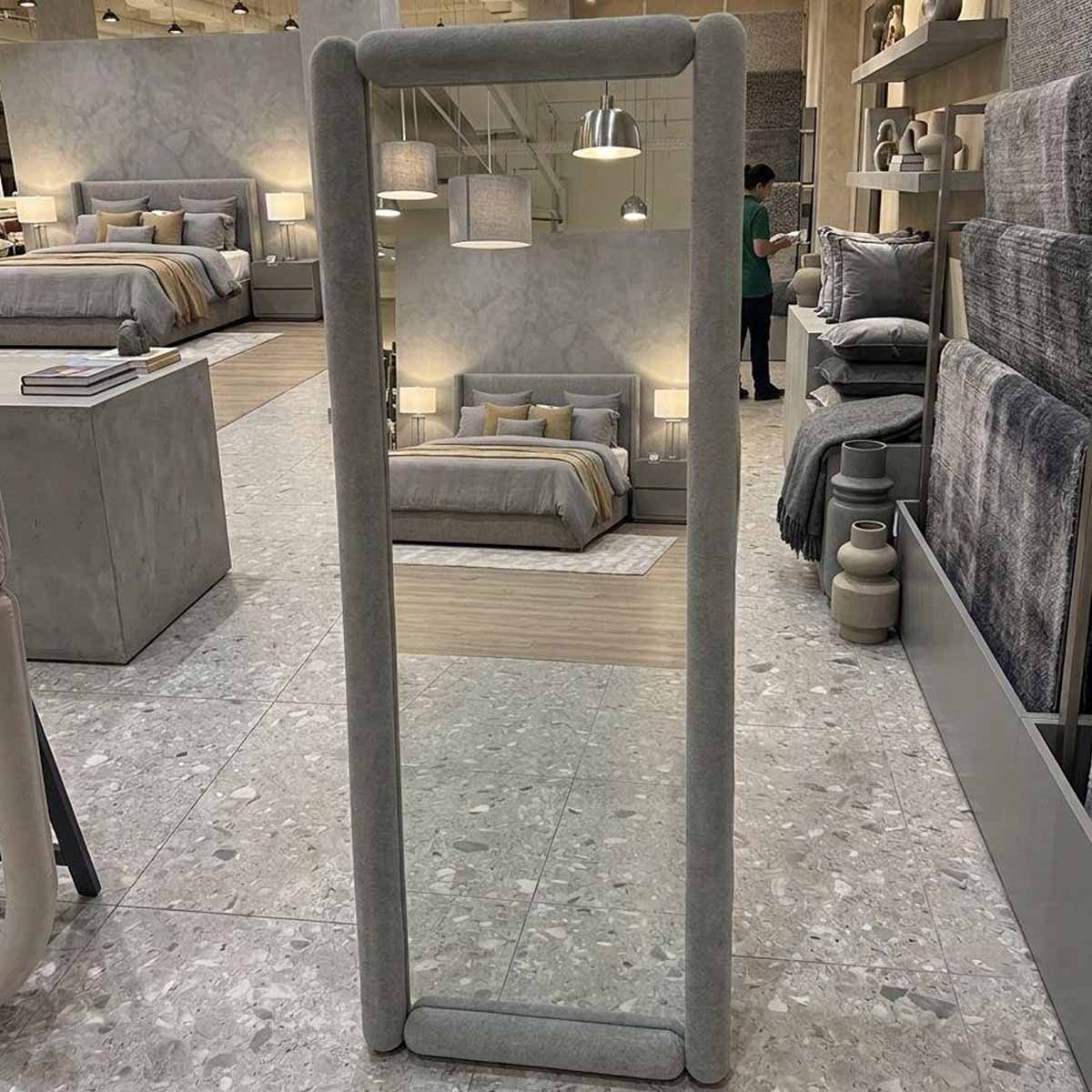 Single Mirror Stand Modern