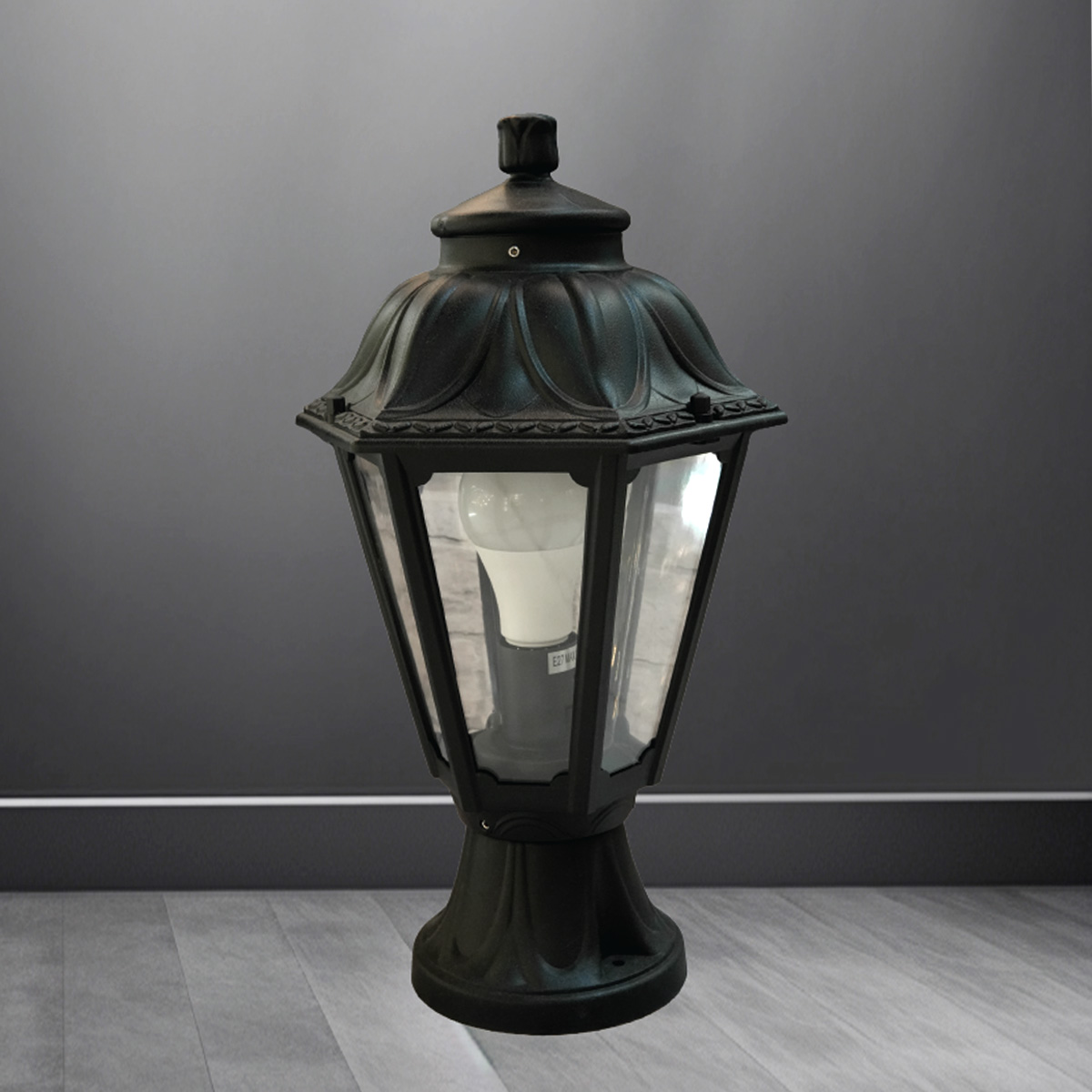 Black Modern Garden Stand Light 220x390mm