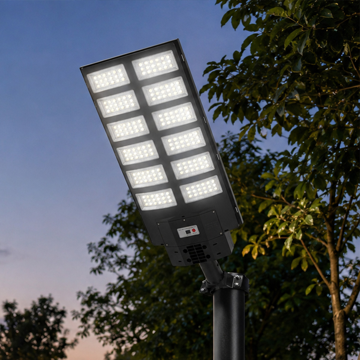 Solar Street Light Model 340x675