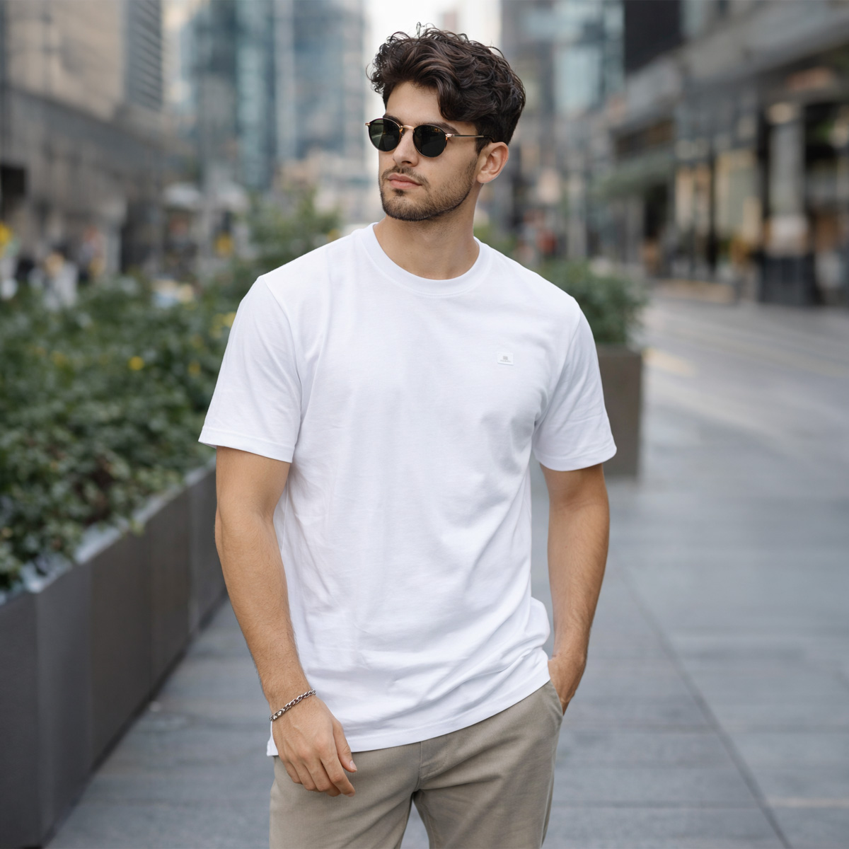 Men Round Neck Plain T-Shirt