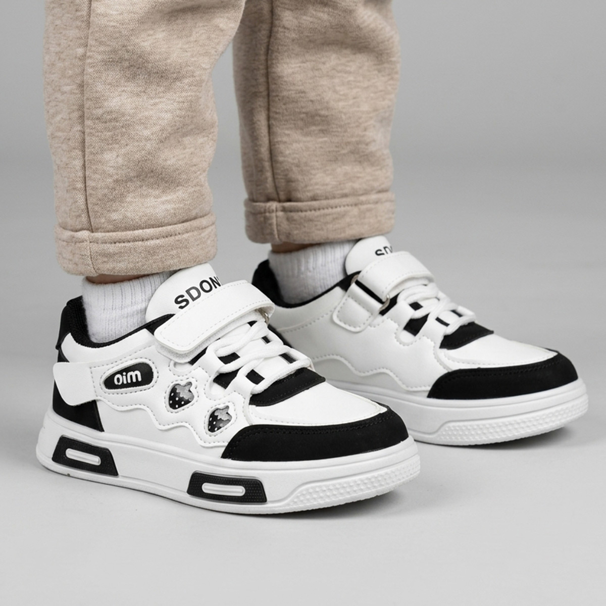 Girls Sports Shoes