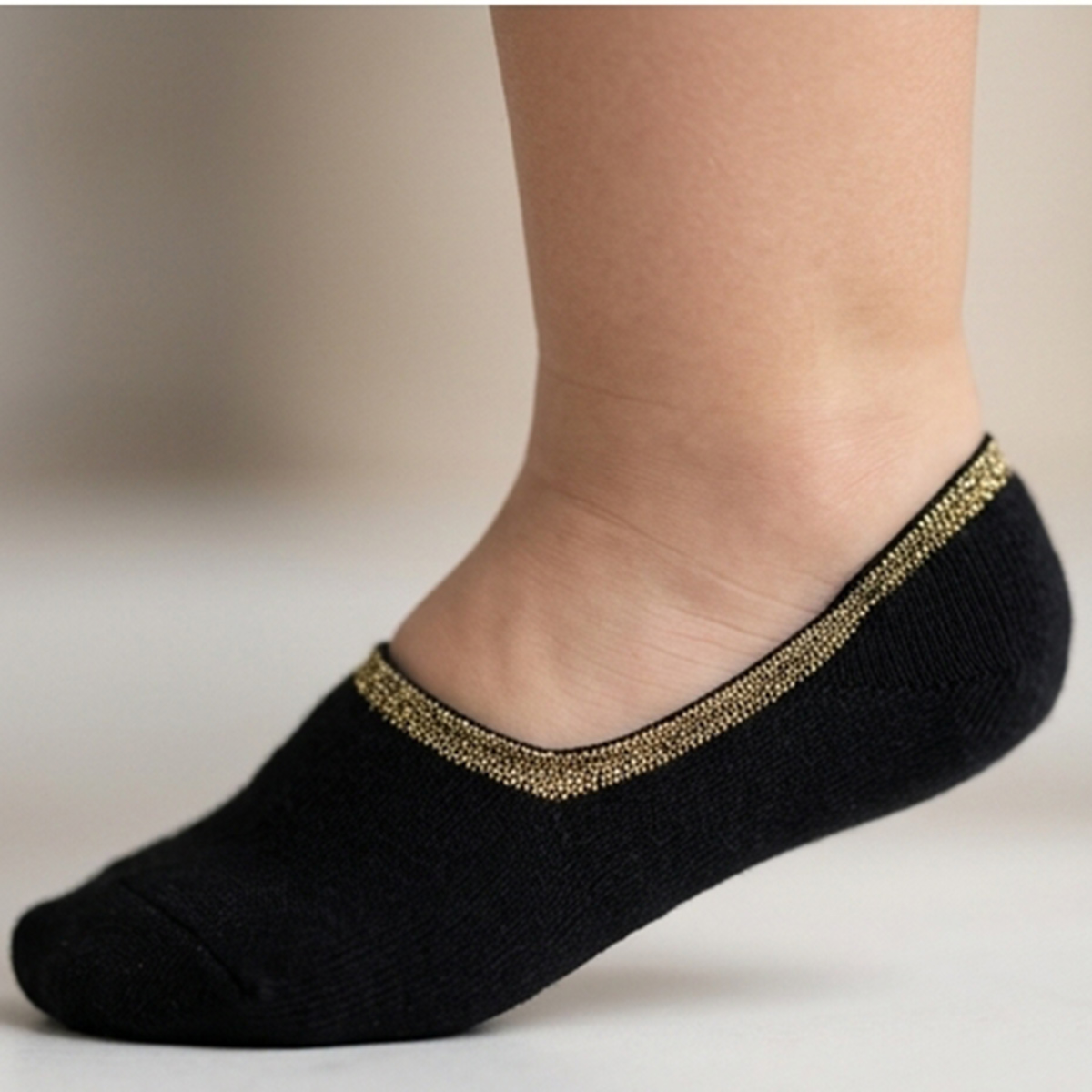 Girls Foot Cover Single
