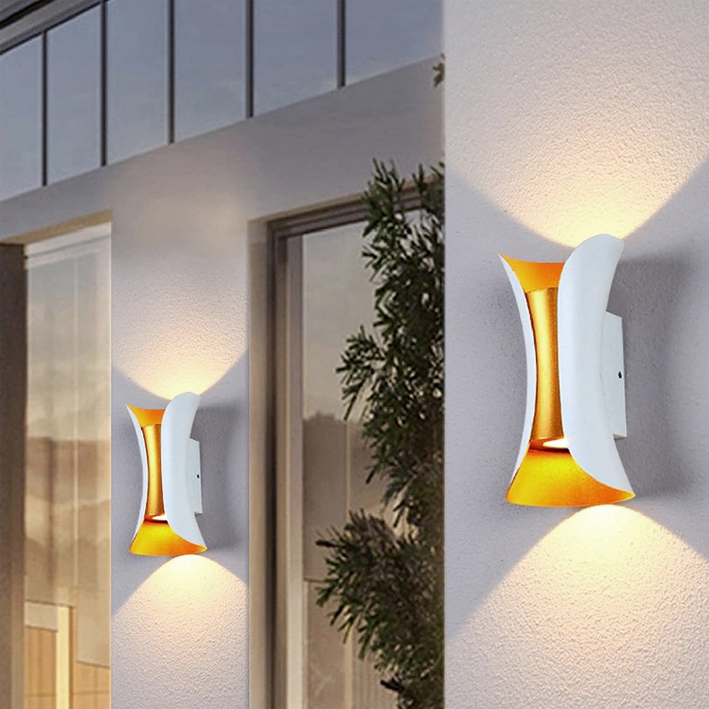 Outdoor Up & Down Light