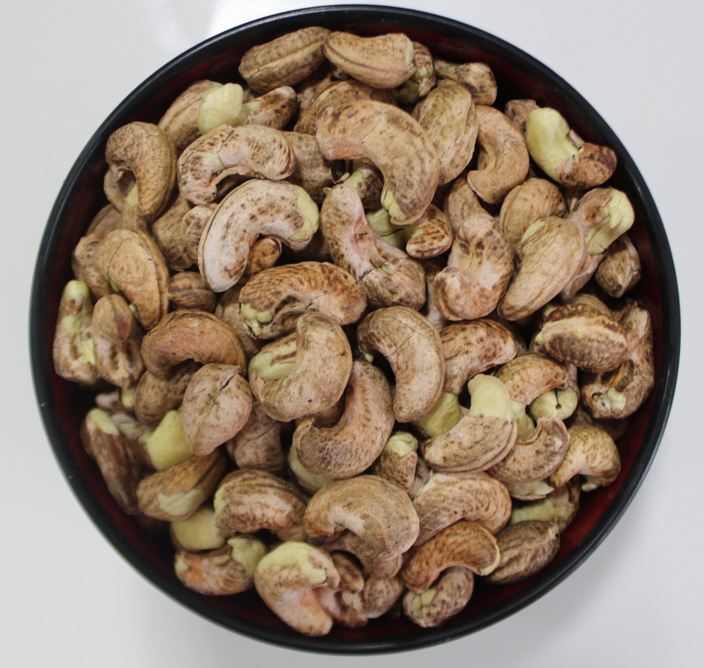 Cashew Nuts W180 Burma 1kg